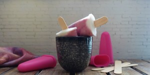 Beitragsbild des Blogbeitrags Eisschlecker mit Kokos und Beeren (vegan)