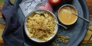 Beitragsbild des Blogbeitrags EasyCooking nach Schweizer Art: Älplermagronen mit Apfelmus