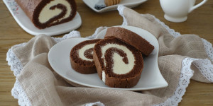 Beitragsbild des Blogbeitrags Backen (nicht nur) für Kinder: gerollte Milch – Schnitte