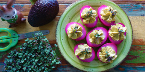 Beitragsbild des Blogbeitrags „Rübenrote“ Pickled Eggs