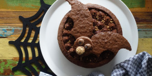 Beitragsbild des Blogbeitrags Fledermaus – Torte „Nuss – Nougat“