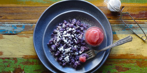 Beitragsbild des Blogbeitrags Hip & lecker: lila Sem(m)ede & rosa Apfelmus
