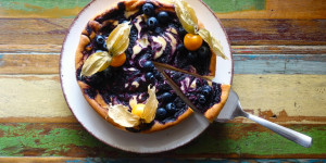 Beitragsbild des Blogbeitrags „Crustless“ Blueberry Cheesecake
