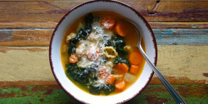 Beitragsbild des Blogbeitrags Minestrone – unser liebstes Rezept  