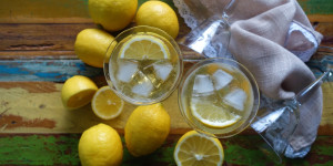 Beitragsbild des Blogbeitrags DIY Limoncello – Spritz 