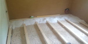 Beitragsbild des Blogbeitrags Fußbodenaufbau mit Blindboden und Polsterholz 