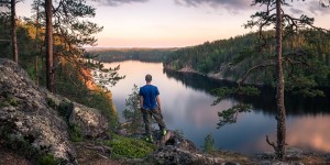 Beitragsbild des Blogbeitrags World Happiness Report // Das sind die glücklichsten Länder der Welt