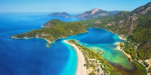 Beitragsbild des Blogbeitrags Türkische Riviera Tipps // Die schönsten Urlaubsorte in der Türkei 