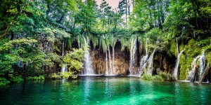 Beitragsbild des Blogbeitrags Urlaub im Nationalpark Plitvicer Seen // 3 Tage in einer schönen Pension direkt im Nationalpark inkl. Frühstück // nur 79,-€ 