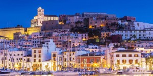 Beitragsbild des Blogbeitrags Ibiza Urlaub // 8 Tage im super Hotel**** inkl. Flug, Transfer & Halbpension // nur 404,-€