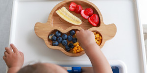 Beitragsbild des Blogbeitrags Baby-Led-Weaning: So lernt dein Kind das selbstbestimmte Essen