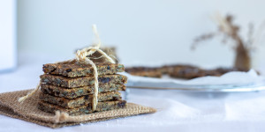 Beitragsbild des Blogbeitrags 30 gesunde Snacks zum Mitnehmen ohne Kühlung