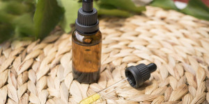 Beitragsbild des Blogbeitrags Kochen mit CBD-Öl: Die Vorteile und wie man es macht