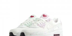 Beitragsbild des Blogbeitrags Nike Air Max 90 Valentines Day