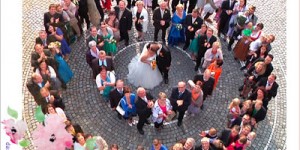 Beitragsbild des Blogbeitrags Wieso ich keine Drohnenflüge bei Hochzeiten mache