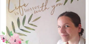 Beitragsbild des Blogbeitrags DIY Photobooth Wand mit Photowall Tapete