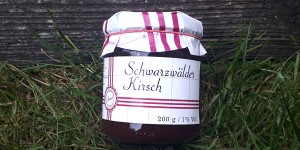 Beitragsbild des Blogbeitrags Schwarzwälder Kirsch Fruchtaufstrich 