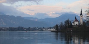 Beitragsbild des Blogbeitrags Mit dem Wohnmobil zu den Lipizzanern und an den Bleder See