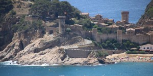 Beitragsbild des Blogbeitrags Buchten Sightseeing auf der kurvigen Küstenstraße bis nach Tossa de Mar