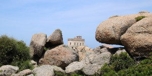 Beitragsbild des Blogbeitrags Ausflug zu den Granit-Skulpturen am Capo Testa auf Sardinien 