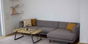 Beitragsbild des Blogbeitrags So findest du das richtige Sofa für dich