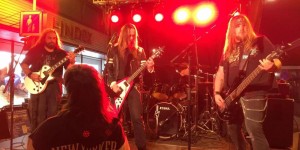 Beitragsbild des Blogbeitrags Broken Hero – Eine Bandvorstellung