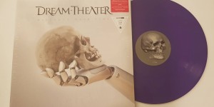 Beitragsbild des Blogbeitrags Album Review – Dream Theater – Distance Over Time – Wenn Technik auf Leidenschaft trifft