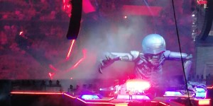 Beitragsbild des Blogbeitrags MUSE Live in Köln – Konzertreview – Ein höllisch heißer Abend 