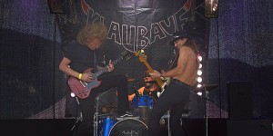 Beitragsbild des Blogbeitrags KLAUBAUF – Chillertaler Dialektrocker am Innrock Reloaded- Foto Review