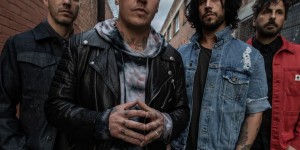 Beitragsbild des Blogbeitrags PAPA ROACH auf Tour mit Hollywood Undead und Special Guests Ice Nine Kills – Neue Akkustik Single „The Ending“