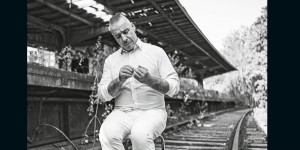 Beitragsbild des Blogbeitrags Mike Oldfield im Schaukelstuhl – Buch Rezension
