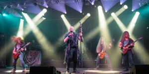 Beitragsbild des Blogbeitrags Ad Nemori und Flame or Redemption im Rahmen der Abstandskonzerte im Backstage in München – Fotoreview