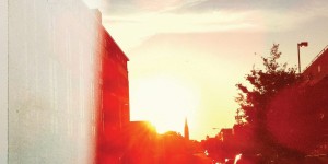 Beitragsbild des Blogbeitrags Be Well – The Weight And The Cost – Neue-alte Genregröße – Album Review