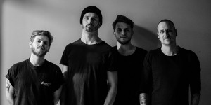 Beitragsbild des Blogbeitrags Frontmann Philipp Hofmann von Juno17 im Interview über die erste Video Single „Ab Heute“, das kommende Rock-Album und warum sie in Russland bekannter sind als hier