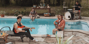 Beitragsbild des Blogbeitrags Lonely Spring – Runaway – Single Review