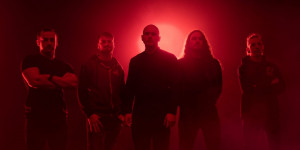 Beitragsbild des Blogbeitrags Dreaded Presence – Bloodmoon – Single Review