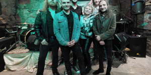 Beitragsbild des Blogbeitrags EASTWOOD HAZE – 10 Jahre im Rockcirkus – Unplugged Konzert Review