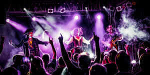 Beitragsbild des Blogbeitrags Konzertbericht Visions Of Atlantis (Support: Secret Rule / Emetropia) am 16. Mai im 7er Club Mannheim
