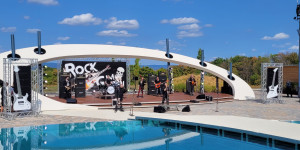 Beitragsbild des Blogbeitrags „Rock im Garten“ – Metallisches Gartenfestival bei ZDF – Berichterstattung und Anregungen 