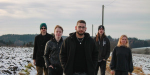 Beitragsbild des Blogbeitrags Lionica veröffentlichen „This Is Who I Am“ – News