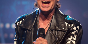 Beitragsbild des Blogbeitrags SCORPIONS – Auch nach 50 Jahren rockt noch der Hurricane – Konzertbericht zur“Rock Believer World Tour“ mit THUNDERMOTHER aus der SAP-Arena in Mannheim.