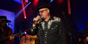 Beitragsbild des Blogbeitrags GEOFF TATE – Im November startet Teil 2 der   „35 Years Operation Mindcrime“ Tour 2023. Am 07.11. tritt der Ex-Queensryche-Frontmann auch im Musiktheater-Rex in Bensheim auf! 