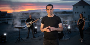 Beitragsbild des Blogbeitrags Bülent Ceylan im Interview über sein Album und die Liebe zum Rock