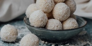 Beitragsbild des Blogbeitrags Super Clean And Low Carb Protein Rafaello Recipe