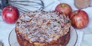 Beitragsbild des Blogbeitrags Apfelkuchen mit Pudding ohne Zucker