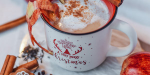 Beitragsbild des Blogbeitrags Creamy apple spice latte – the perfect hot winter drink! 
