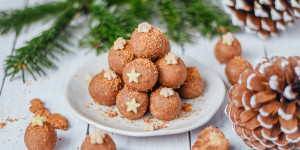 Beitragsbild des Blogbeitrags The best biscoff truffles with marzipan for Christmas