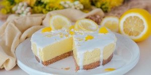 Beitragsbild des Blogbeitrags Vegane Zitronentorte – proteinreich und zuckerfrei