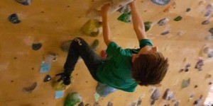 Beitragsbild des Blogbeitrags Bouldern mit Kindern 