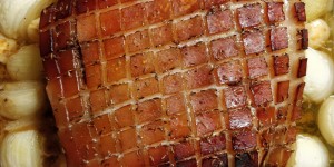 Beitragsbild des Blogbeitrags Schweinsbrüstl mit Weinkraut und Erdäpfelknödel